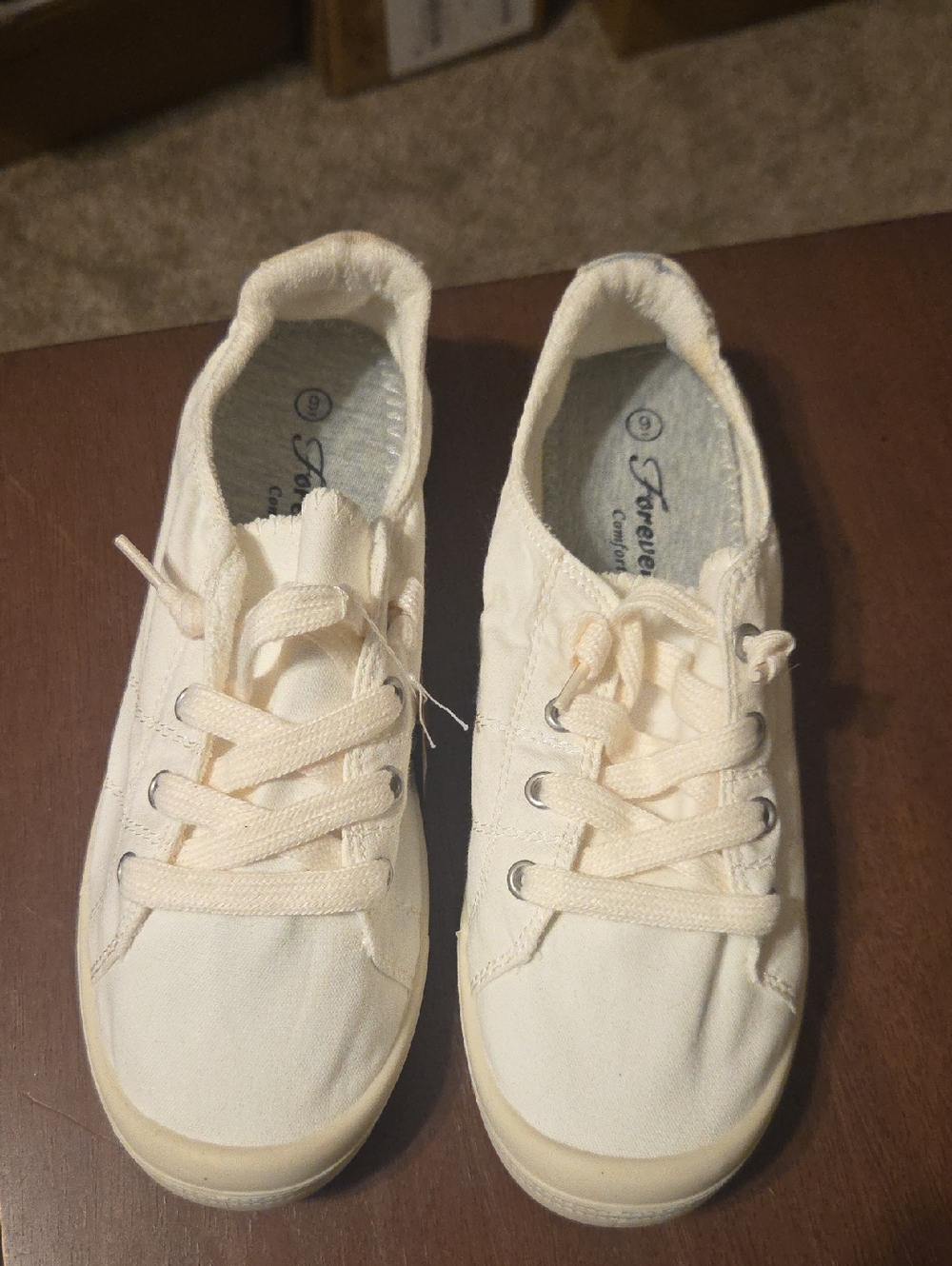 Forever Comfort Size 9